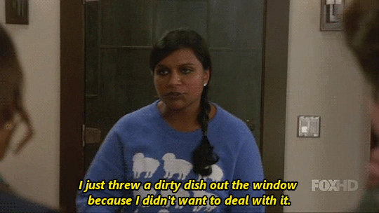 Gif. Mindy Kaling - 'I just threw a dirty dish out the window because I didn't want to deal with it'